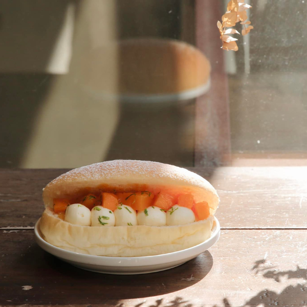 這是春丸餐包製造所麵包